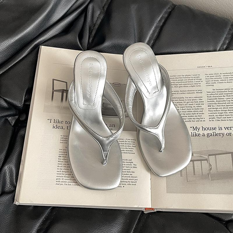 

Простые туфли-клинья на высоком каблуке, обувь «елочка», новый женский стиль, универсальные пляжные шлепанцы 39 серебряный