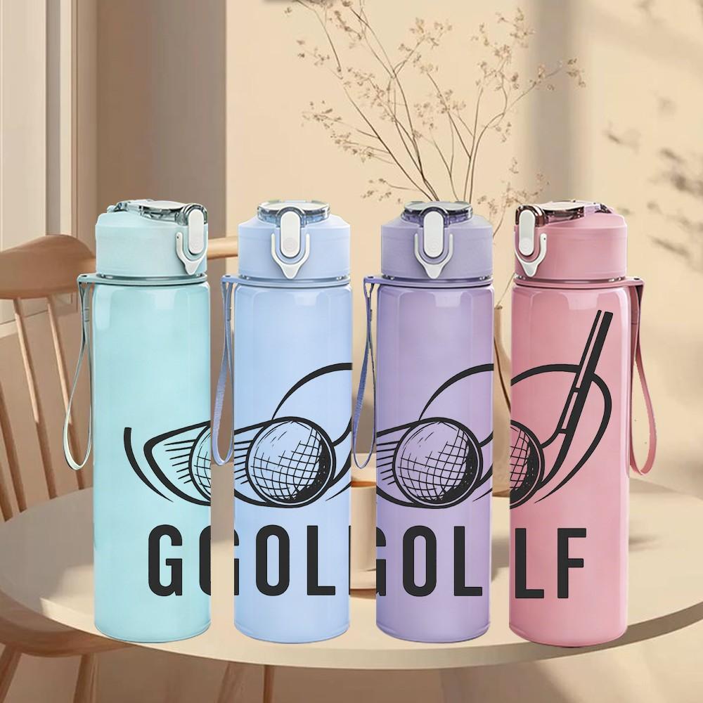 1PC Golf Club Silhouette Design 750ml Color Plastic Sports Water Bottle Leakproof Flip Straw Lid Suitable for Sports Office Home Use