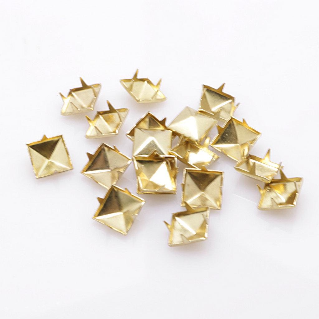 

Набор из 100 штук фурнитуры для одежды, сумок и обуви сделай сам: Полые заклепки и квадратные шипы 100 pieces per bag