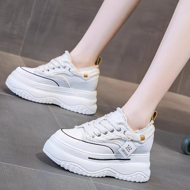 

Белые туфли, женские весенние новые парусиновые повседневные универсальные туфли, обувь, увеличивающая рост на толстой подошве, кроссовки 39 белый