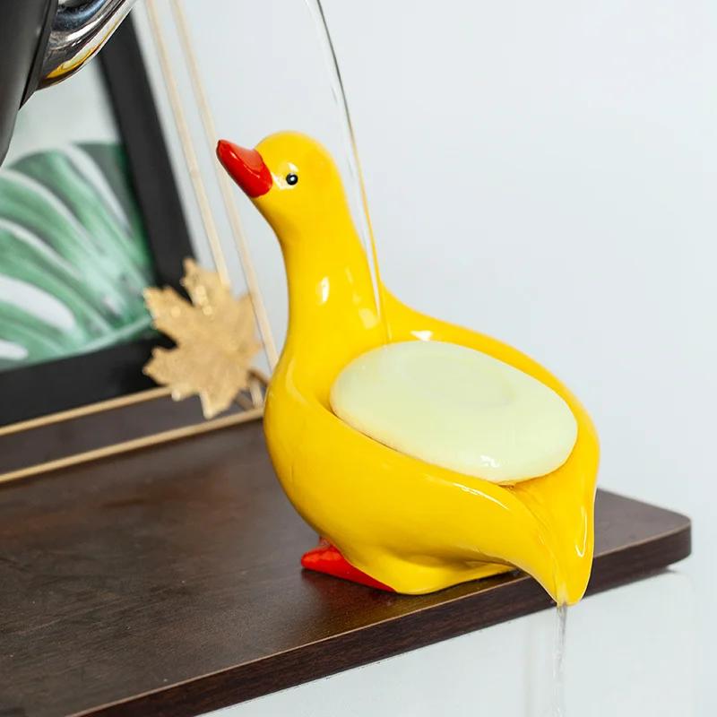Ceramic Duck-Shaped Soap Dish with Self-Draining Design  for Shower Bathroom Kitchen Tub Sink Tray