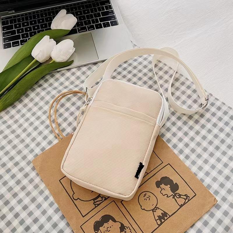 Nová módní taška na mobilní telefon Dámská taška Messenger All-match Mini Malá Crossbody taška Závěsná kabelka na krk Peněženka na mince Vertikální kabelka
