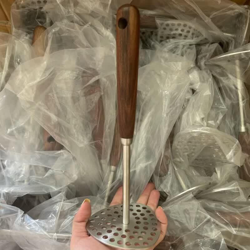 ZISIZ Stainless Steel Potato Masher with Walnut Wood Handle
