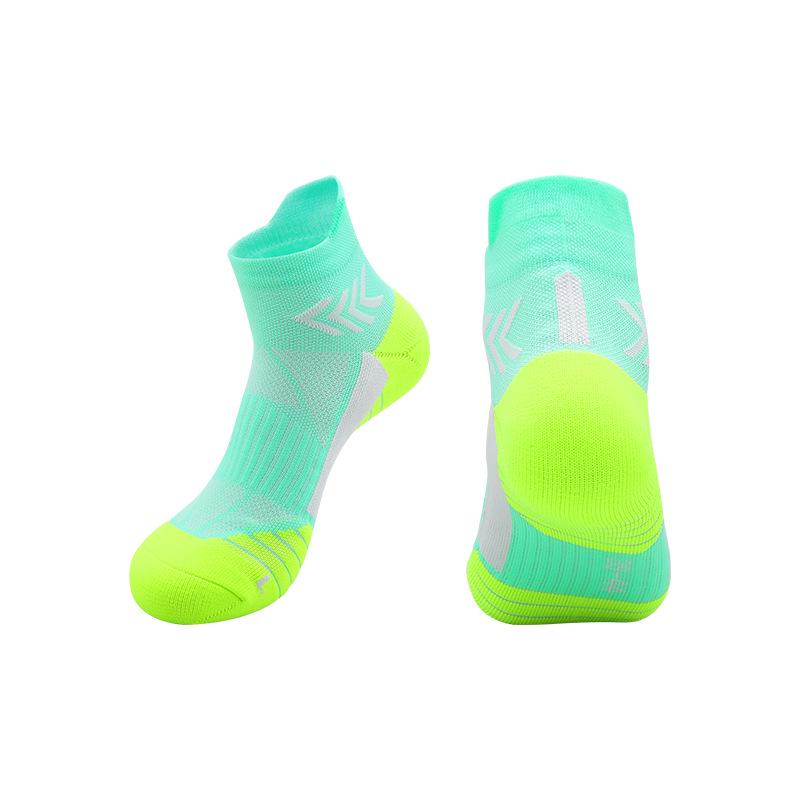 Quick-Dry Breathable Non-Slip Athletic Socks for Running, Cycling, Hiking & Badminton L 39-44
