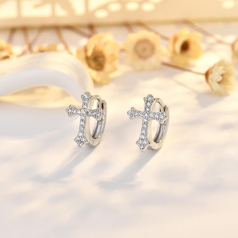 

Нові сережки-гвоздики з повністю інкрустованими діамантами, мікро-сет з цирконію, прості та універсальні сережки