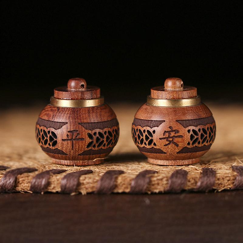 Holz Ausgehöhlt Geschnitzt Aromatherapie Flasche Mini Vase Pagode Auto Hängedekoration Duft Diffusor Flasche Versiegeltes Glas Anhänger