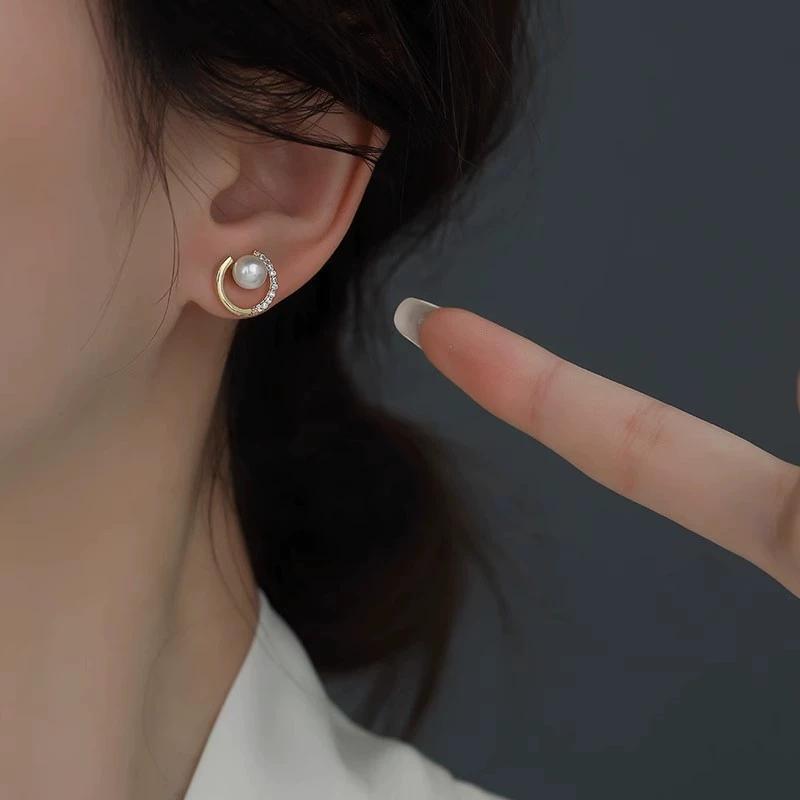 ED442 2025 New Bestseller Pearl S925 Sterling Silver Gold Plated Earrings & Ear Clips-Light Luxury High-End Party Style