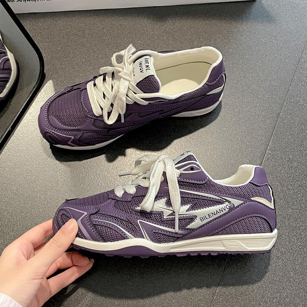 Srebrne retro lekkie i wszechstronne sneakersy podwyższające wewnętrznie na płaskiej podeszwie damskie 2025 nowe letnie miękkopodz solesowe niemieckie buty treningowe