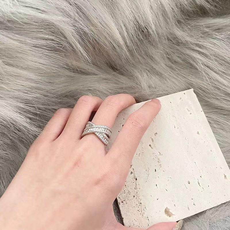 

Friday Jewelry Retro Zircon Adjustable Ring - Light Luxury Fashion with Personality