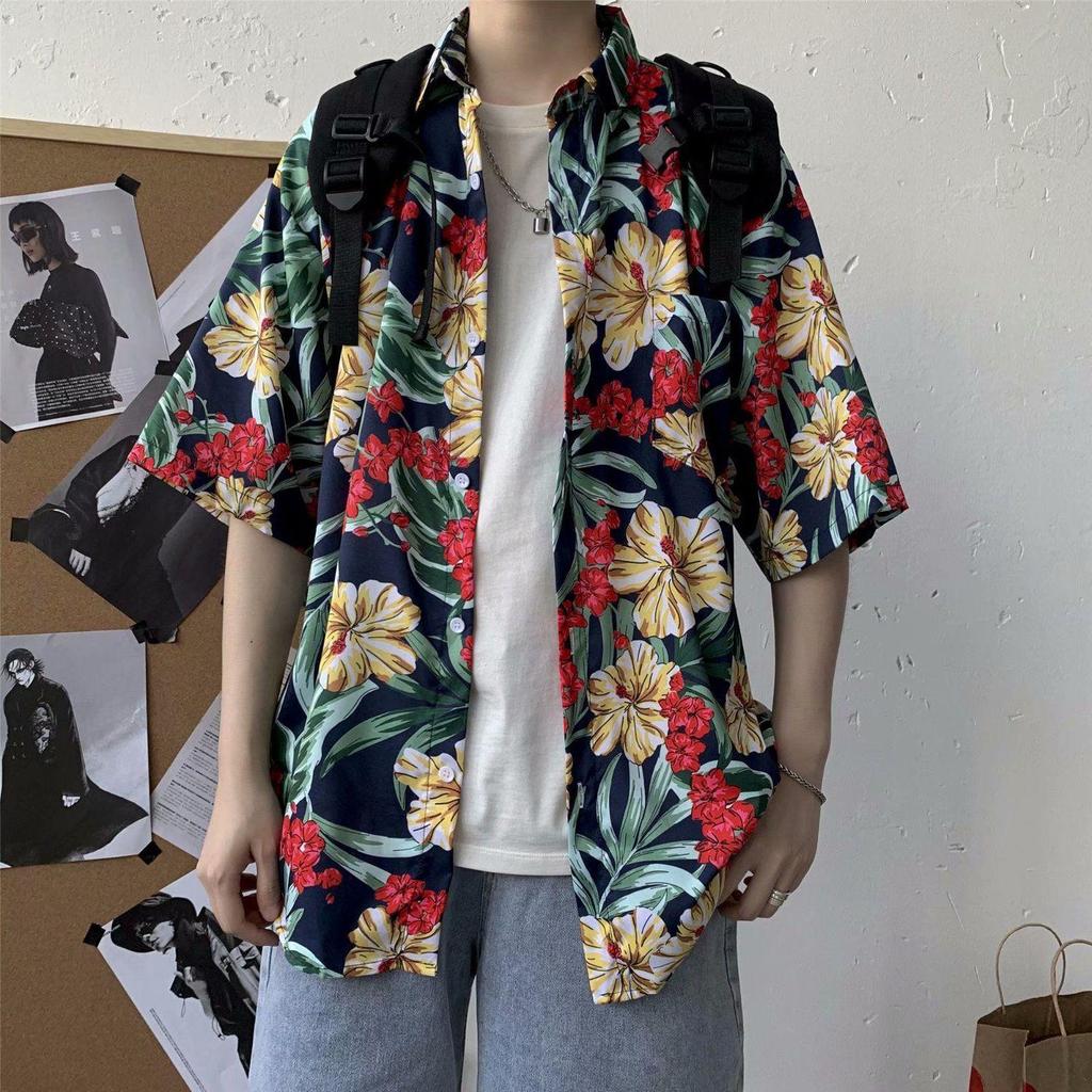 Men's Harajuku-Style Retro Floral Short-Sleeve Shirt: Hong Kong Ulzzang Beachwear with Sun Protection, Perfect for Couples.