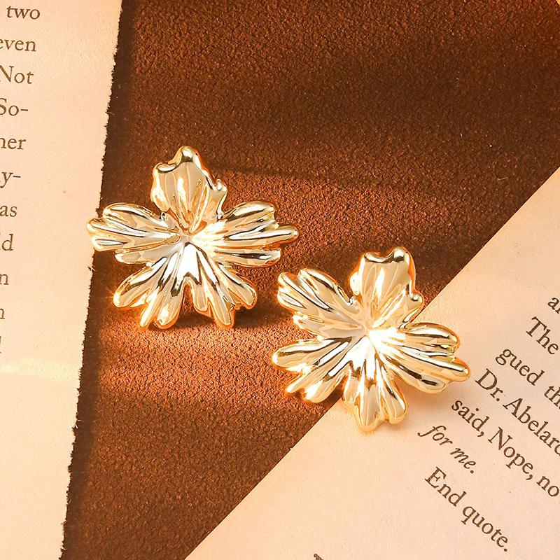 

Милые серьги-пусеты в виде листьев для женщин, свежие серебристые, золотистые, изысканные серьги из сплава, элегантное ювелирное украшение в подарок