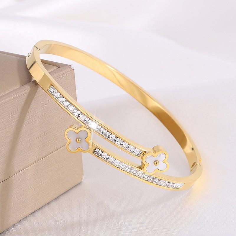 Starry Sky Full Diamond Titanium Steel Bracelet – Versatile, No-Fade Silver Women's Fashion Accessory