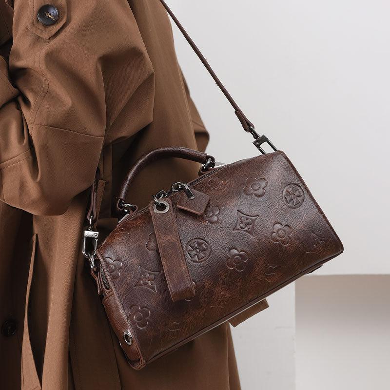 Nouveau Sac Bandoulière avec Sac à Bandoulière pour Femmes en Relief Tridimensionnel, Sac Oreiller Mode en Cuir Souple Grande Capacité, Sac à Main Haut de Gamme pour Femmes