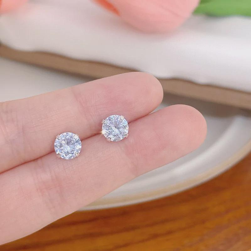 Elegant Mini Zircon Earrings: Fresh, Sweet, Lightweight Luxury Ear Bone Studs for Women.