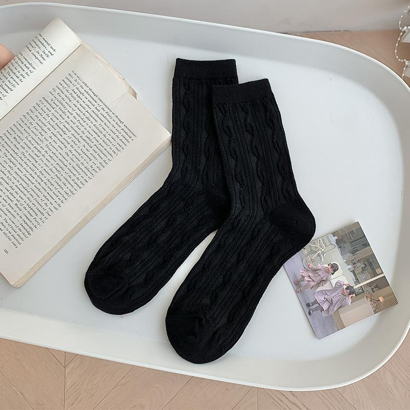 Female Spring and Summer Simple All Kinds of Twist Ballet Wind In The Tube Pile Socks