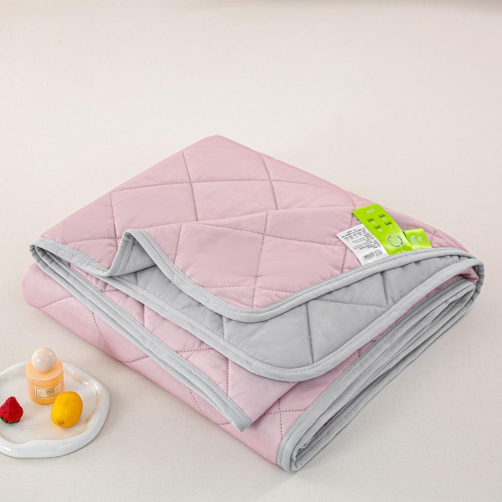 New Double Sided Cooling Blanket Skin-Friendly Cold Effect Conditioning Quilt Solid Color Lightweight Cooler Quilt Spring Summer