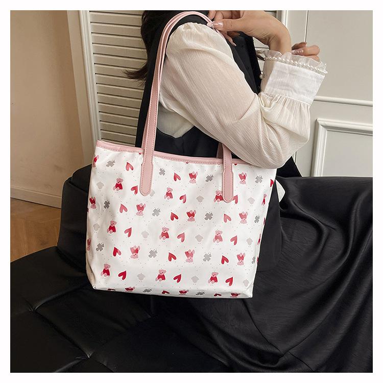 Large Capacity Printed Faux Leather Tote Bag for Women Fashionable Street Style Shoulder Purse