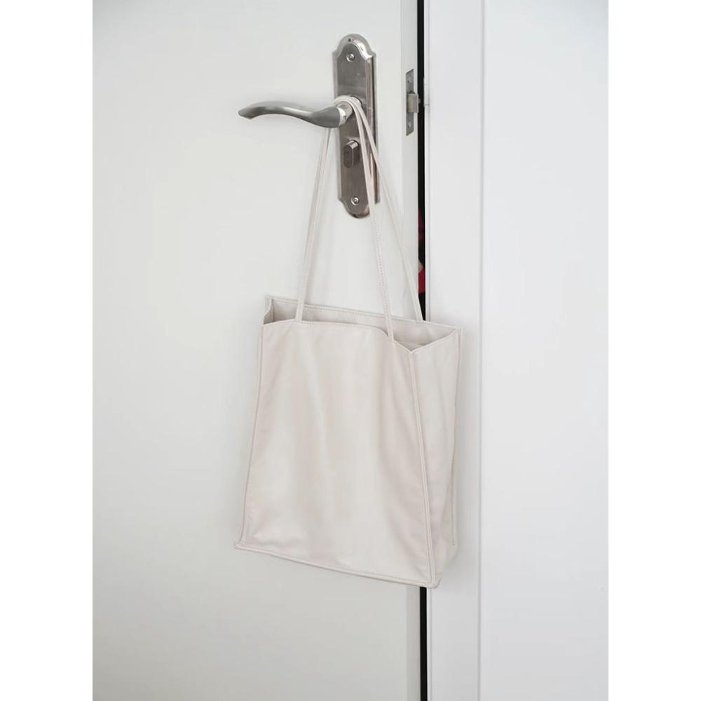 

Сумка женская из коровьей кожи высшего слоя, внутренняя и внешняя полностью кожаная сумка, простая и мягкая сумка на плечо, сумка-тоут Length 24 x Height 28cm белый