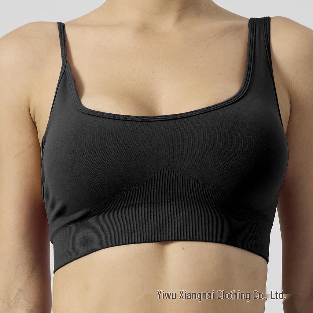 New Seamless Women's Yoga Set: Sports Bra, Fingerless Gloves, and Hip-Lifting Shorts for Fitness