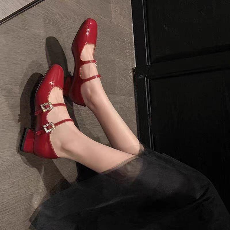 Spot Second Hair~ One Word with Thick Heel Mary Jane Shoes Women's 2025 New Small Leather Shoes Square Buckle Patent Leather Single Shoes Women