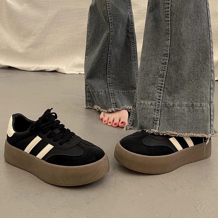 Little white shoes women's summer new retro board shoes women's thick soles increase height leisure sports