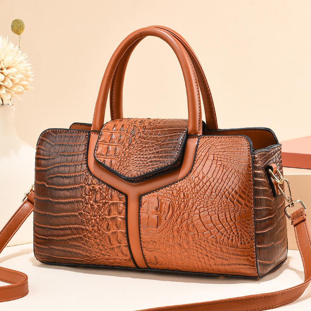 Chic Crocodile Pattern Shoulder Bag For Daily Wear In Various Colors