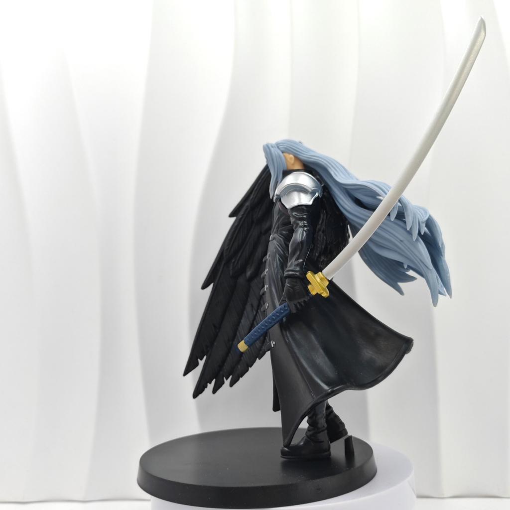 1 Adet Final Fantasy 7 oyunu, Sephiroth, Claude, figür model masaüstü yan aksesuar süsü