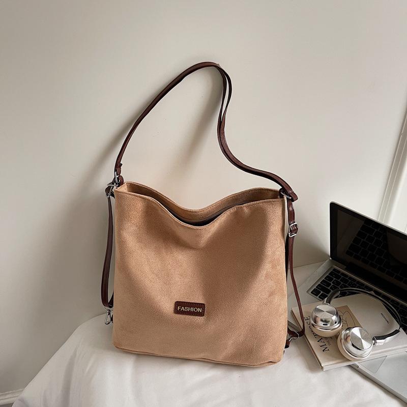 Fashion casual tote bag women's 2025 autumn and winter new Korean version trend versatile large-capacity commuter shoulder bag tide