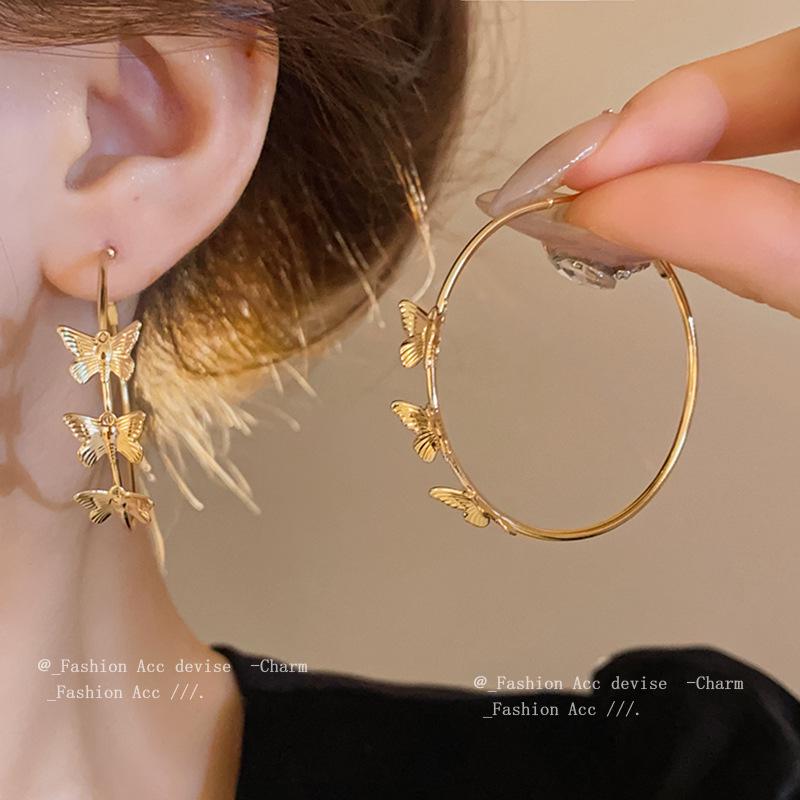 Silver Needle Metal Butterfly Hoop Earrings - Fashionable, Cool, Spicy Girl Style, Versatile, Sweet.