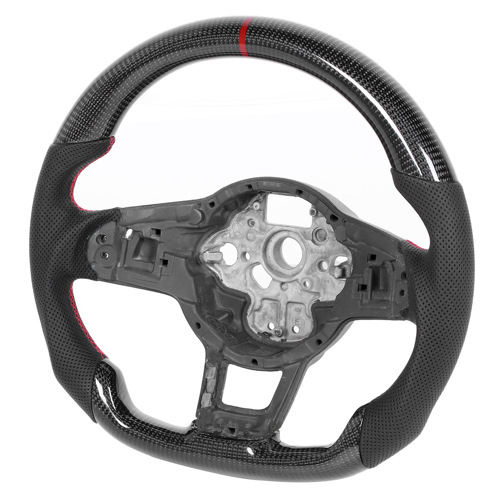 

Рулевое колесо из углеродного волокна и перфорированной кожи Nappa подойдет для MK77.5GTD 20132020