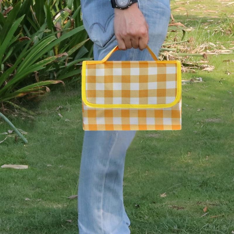 Easy To Clean Picnic Mat with Thickened Oxford Cloth Outdoor Camping Moisture-proof Mat Wear Resistant Portable Activity Pad Park Lawn Camping Carpet