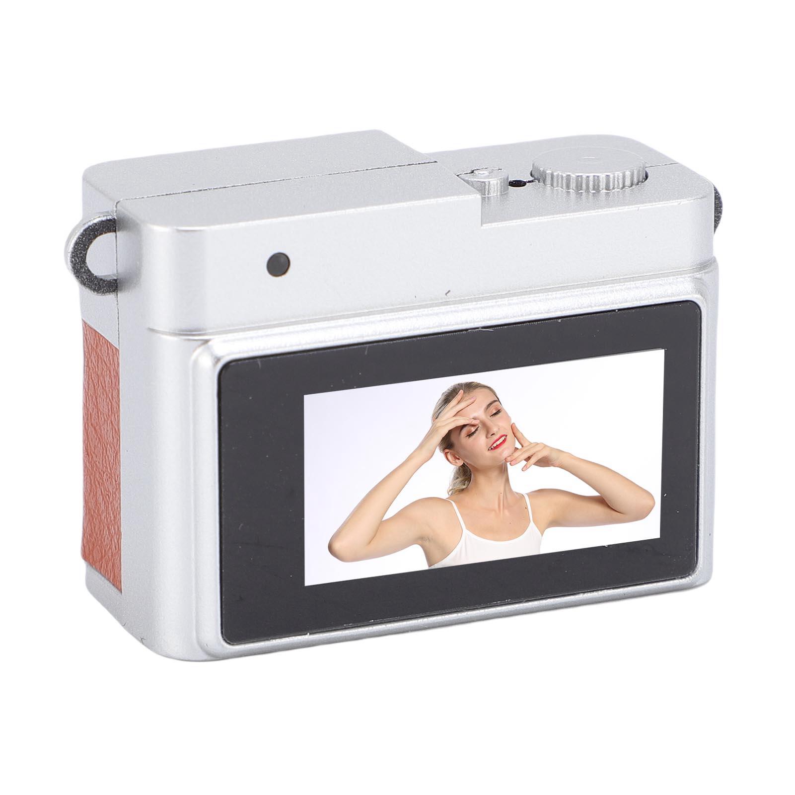 

Small Keychain Camera 1080P 2MP 0.96in Color Screen 32GB Memory Card Retro Digital Camera with 4 Filters and LED Flash коричневый