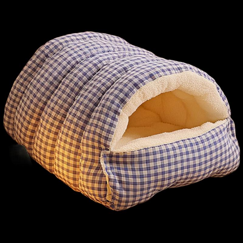 Chessboard Pattern Enclosed Warm Cat Bed