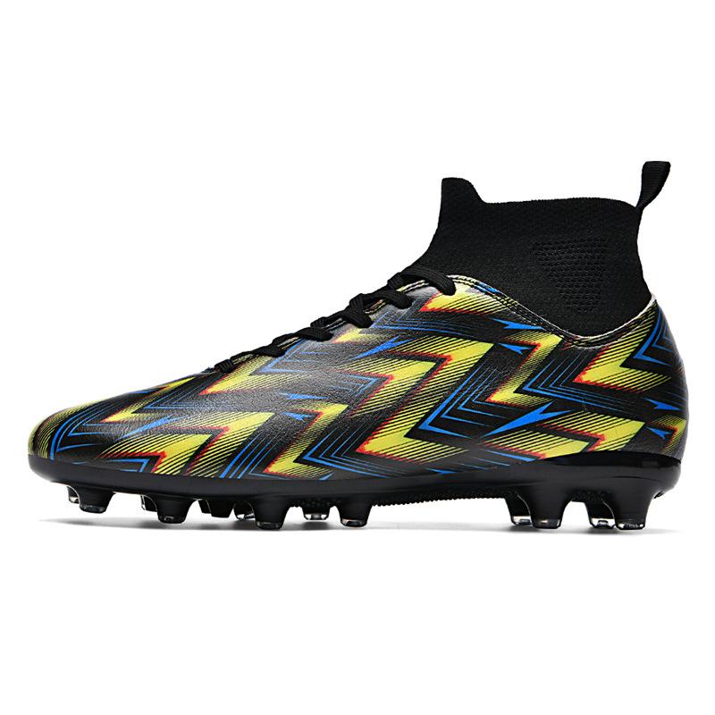 

2025 Football Shoes Men s Shredded Nails Boys Training Shoes Girls Students Adult Lawn Spikes Competition Sneakers 35