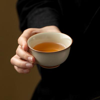 Gelbe Glasur Keramik Teetasse, Traditionelles Chinesisches Kungfu Teegeschirr für Gongfu Tee, Pu‘er, Oolong - Handgefertigter Zen Stil Tee