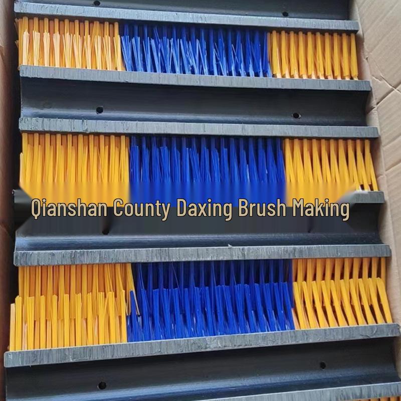 Cattle and Horse Massage Brush: Half-Body Scratch & Itch Relief Roller for Animal Cleaning