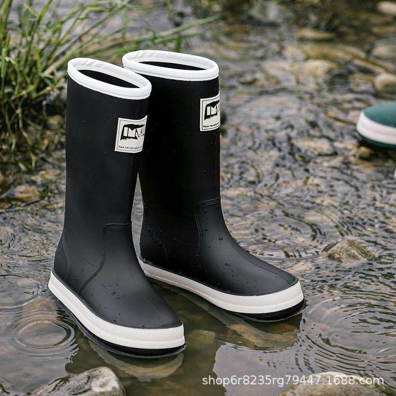 Rain shoes men and women wear fashionable and versatile outdoor waterproof and non-slip rain boots thickened velvet glue shoes