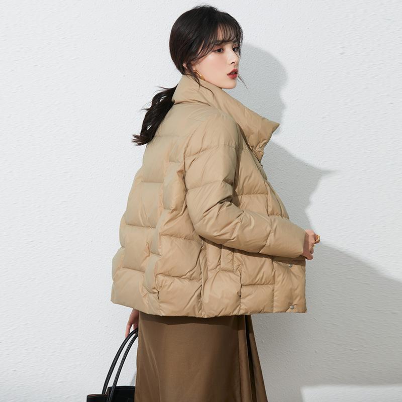 Autumn and Winter New Down Jackets Women's Short Korean Version Fashion Loose Small Light Stand-up Collar White Duck Down Jacket