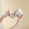 Women's soft soled thick heels round toe shoes