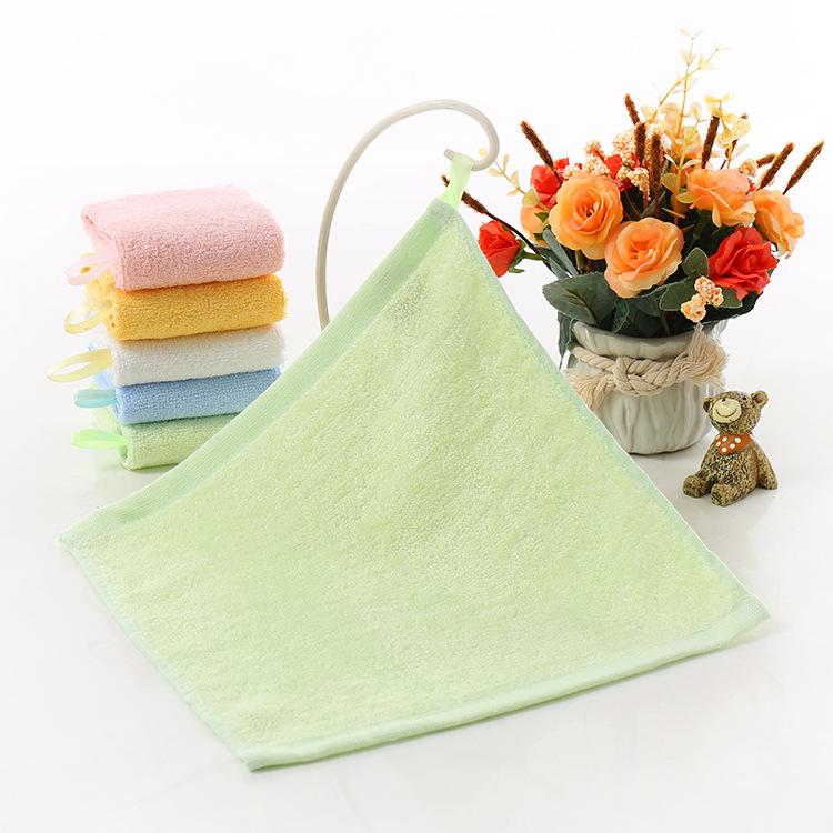 Kindergarten Children Wash Face with Water Absorbent Towel