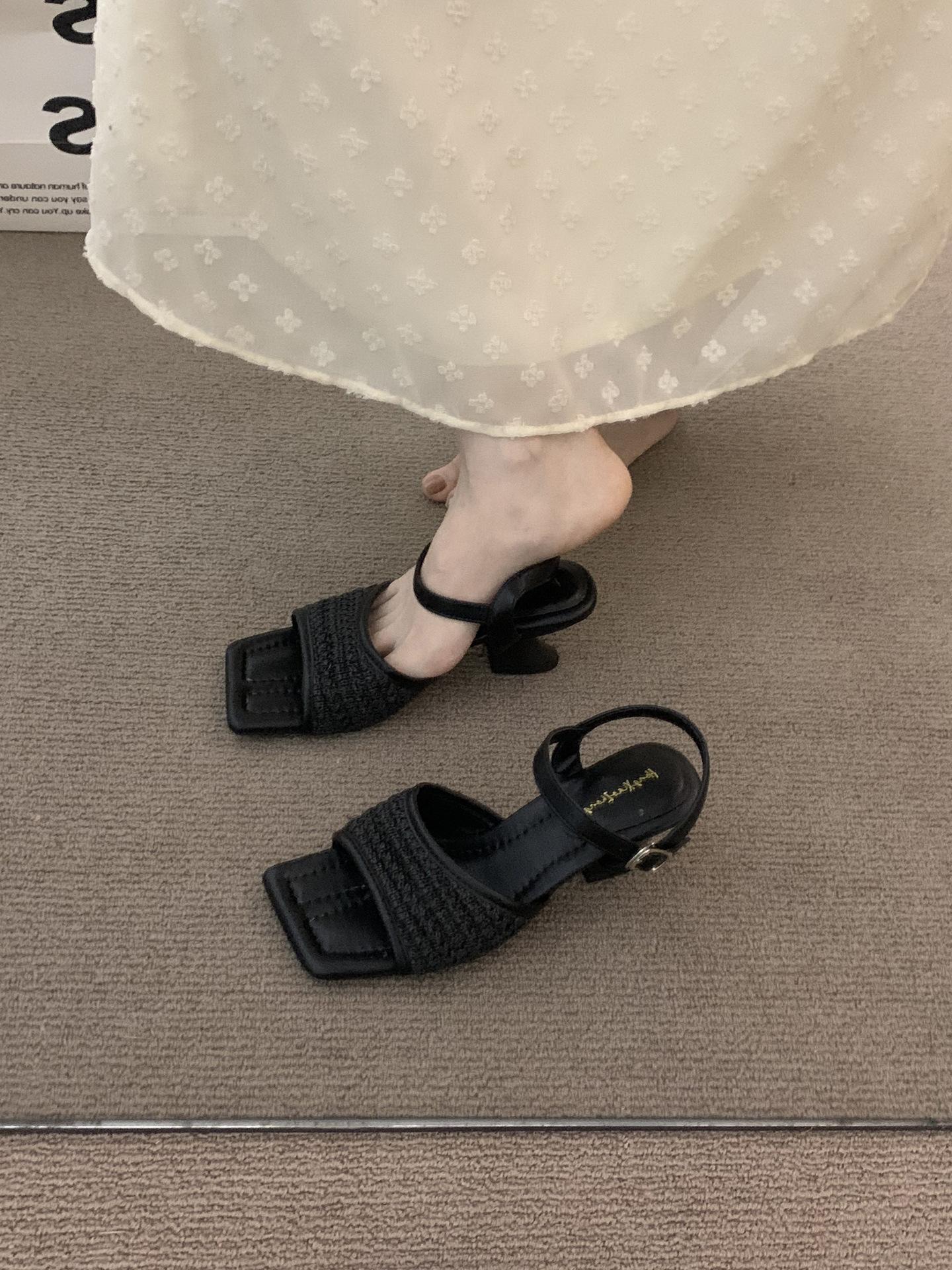 

Niche thick-heeled woven bohemian sandals women s shoes 2025 summer with skirt high-heeled evening Roman shoes 39