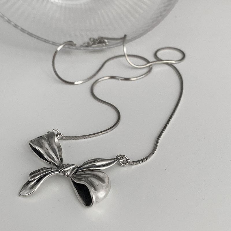 ANENJERY Schleifen-Halskette Weibliche Persönlichkeit Handgefertigt Schlüsselbeinkette Hip-Hop-Halskette Party-Schmuck