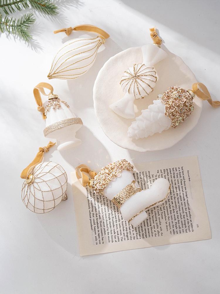 6Pcs White and Gold Christmas Ornament Set Shiny Christmas Decorations for New Year's Home Party Hanging Xmas Tree Winter