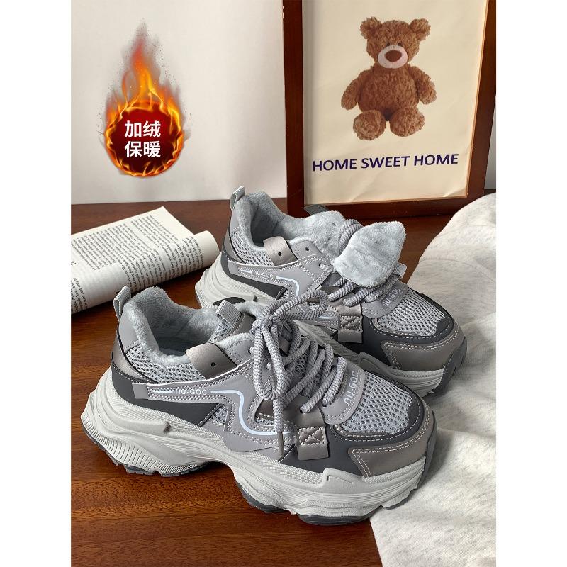 Versatile platform dad shoes, women's autumn and winter show small feet and increase in height, new fried street velvet casual sports shoes