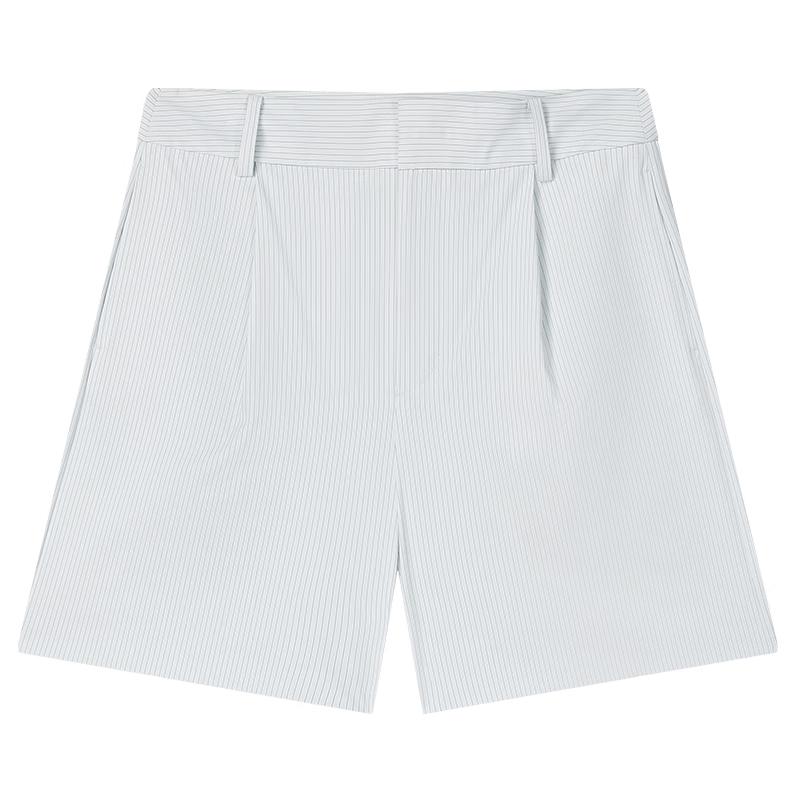 FILA Emerald Women s Woven Bermuda Shorts L