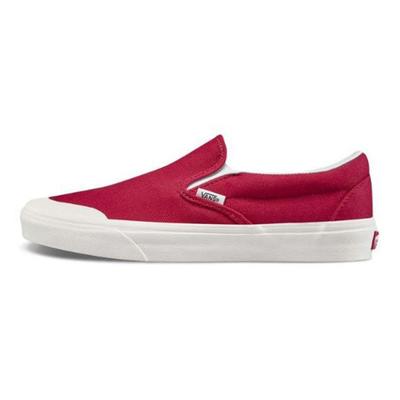 Classic Slip On 138 'Tango Red' VN0A3TKBFTZ