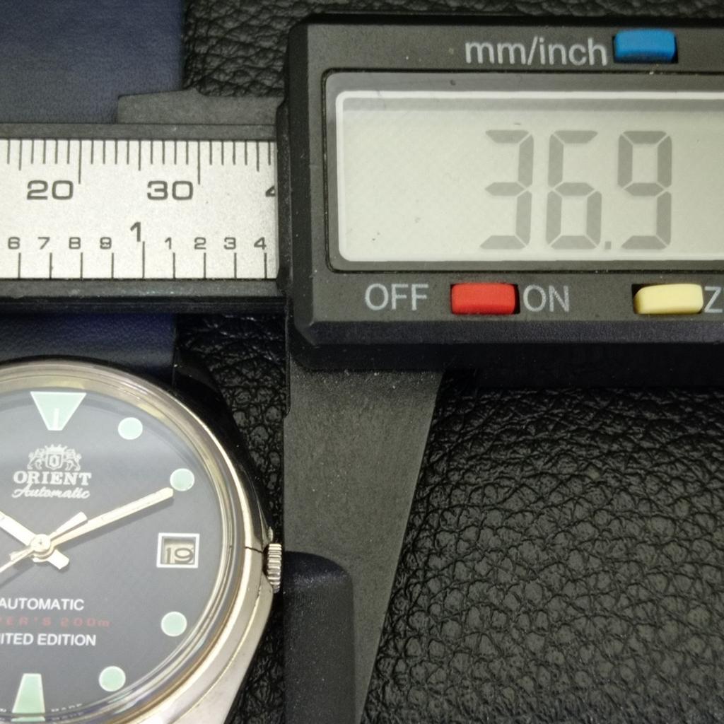 VINTAGE ORIENT AUTOMATIC JAPAN MENS BLUE COLOR DIAL WATCH A700605-5 R204-a700605