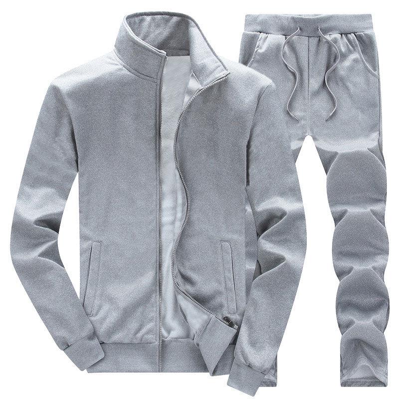 Herren Sportjacke und Hosen Set in Uni - Herbst/Winter Freizeitkleidung.