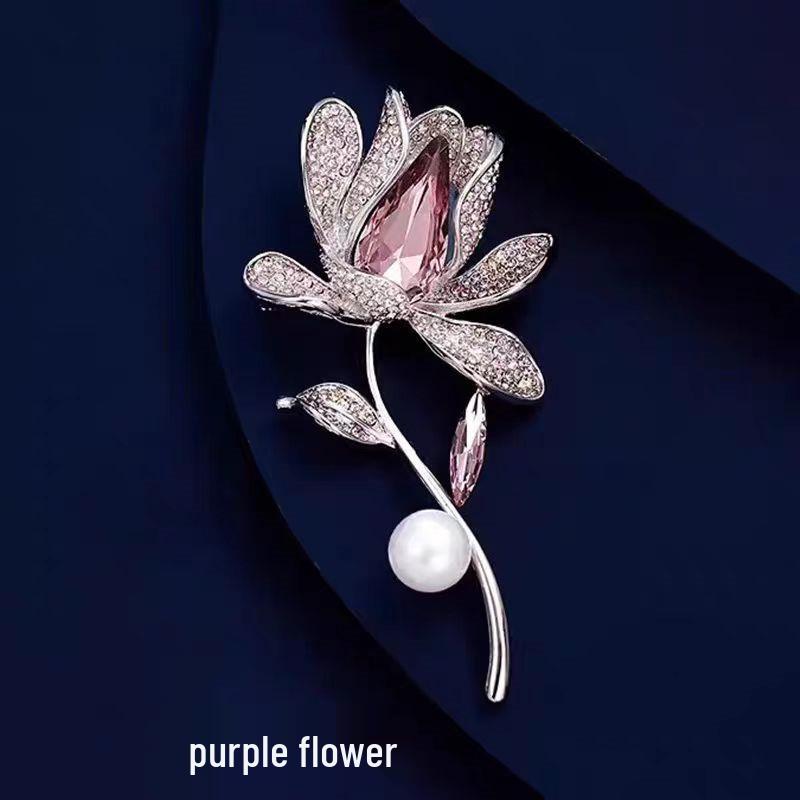 Exquisite Butterfly Rhinestone Brooch - Versatile 3D Floral Alloy Accessory for Women