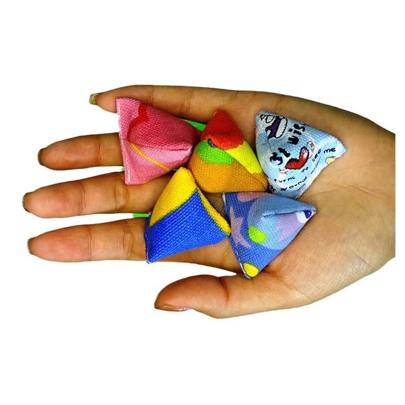 Kids' Triangle Throwing Beanbag - Handheld Game Toy for Kindergarten and Primary School